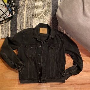 Gap mens black denim jacket with zipper